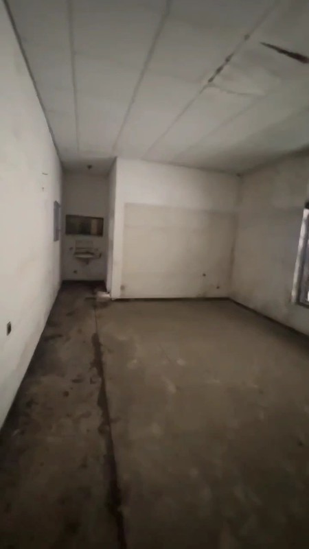 Dijual murah rumah hitung tanah strategis nol jalan under NJOP Surabaya pusat