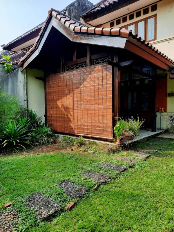 Rumah Siap Huni dengan Hunian Nyaman dan Asri di Ciputat