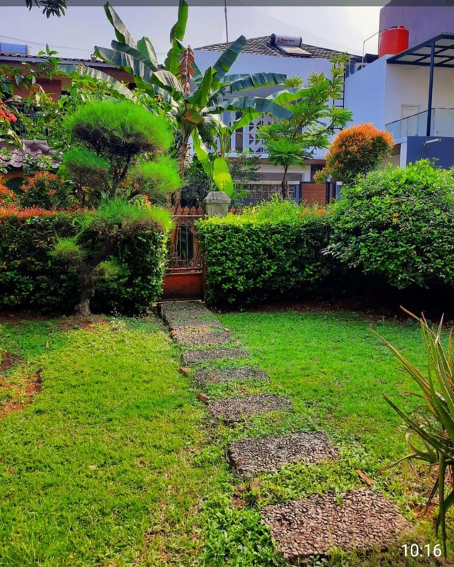 Rumah Siap Huni dengan Hunian Nyaman dan Asri di Ciputat