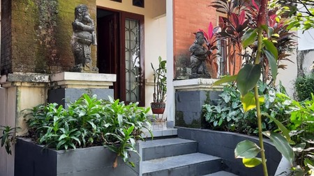 Rumah Siap Huni dengan Hunian Nyaman dan Asri di Ciputat