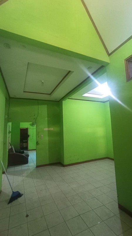 Rumah Strategis di Perumahan Kota Serang Baru - Pinggir jalan area usaha perumahan