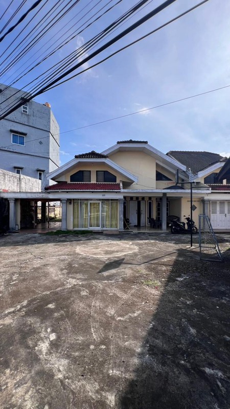 Rumah dan Kost 2 Lantai di Pusat Komersil Jambi