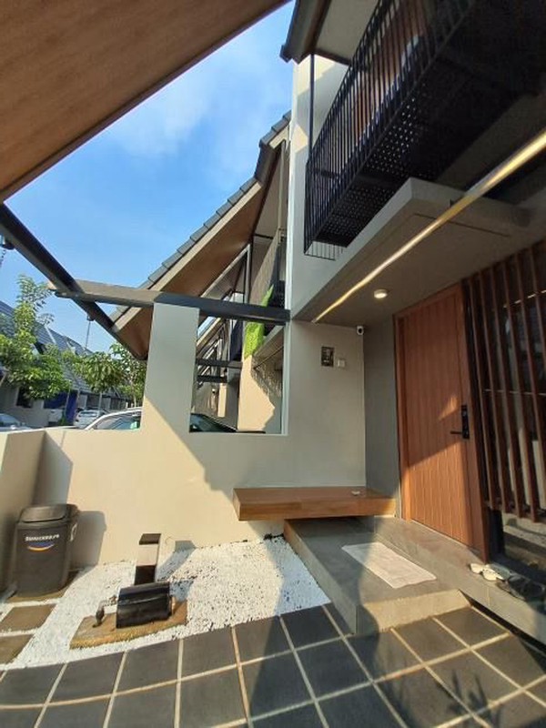 Rumah Minimalis Modern di Fleek Hauz BSD City