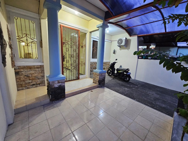 Rumah Bagus Di Perum Metro Permata Karang Tengah Tangerang