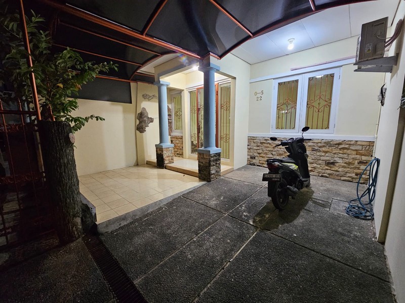 Rumah Bagus Di Perum Metro Permata Karang Tengah Tangerang