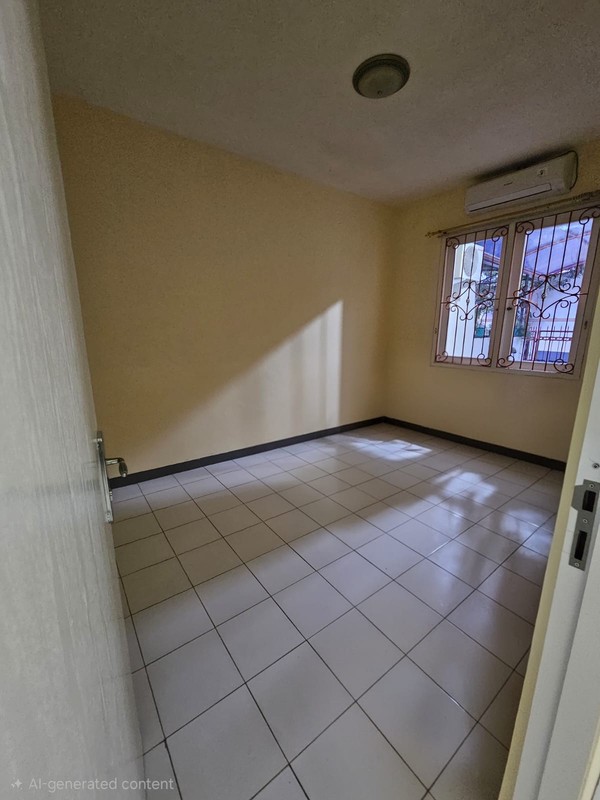 Rumah Bagus Di Perum Metro Permata Karang Tengah Tangerang