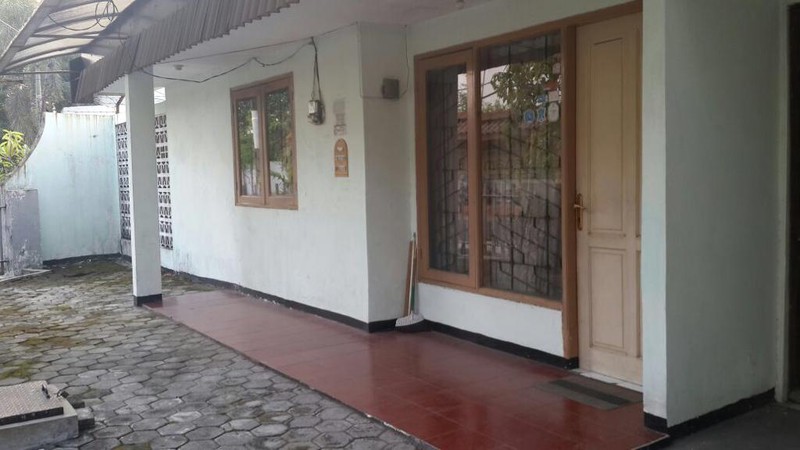 Dijual Rumah Hook Bebas Banjir di Kutisari Indah Surabaya