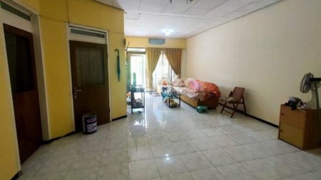 Dijual Rumah 3 Lantai Taman Gading Pantai Surabaya  
