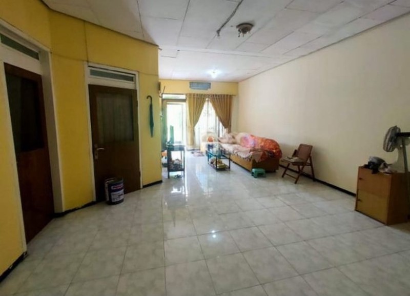 Dijual Rumah 3 Lantai Taman Gading Pantai Surabaya  