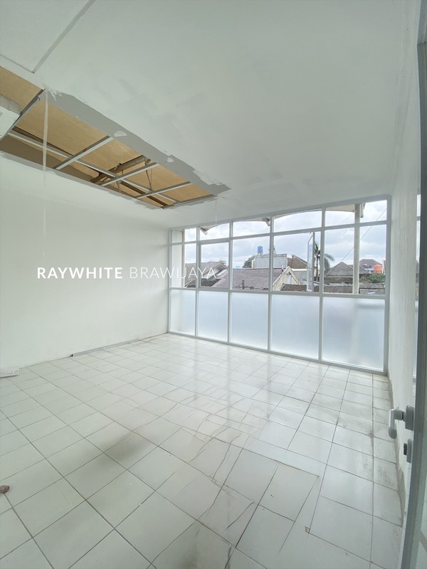 Disewakan Ruko Plaza 3 Bangunan 3,5 Lantai Area Pondok Indah