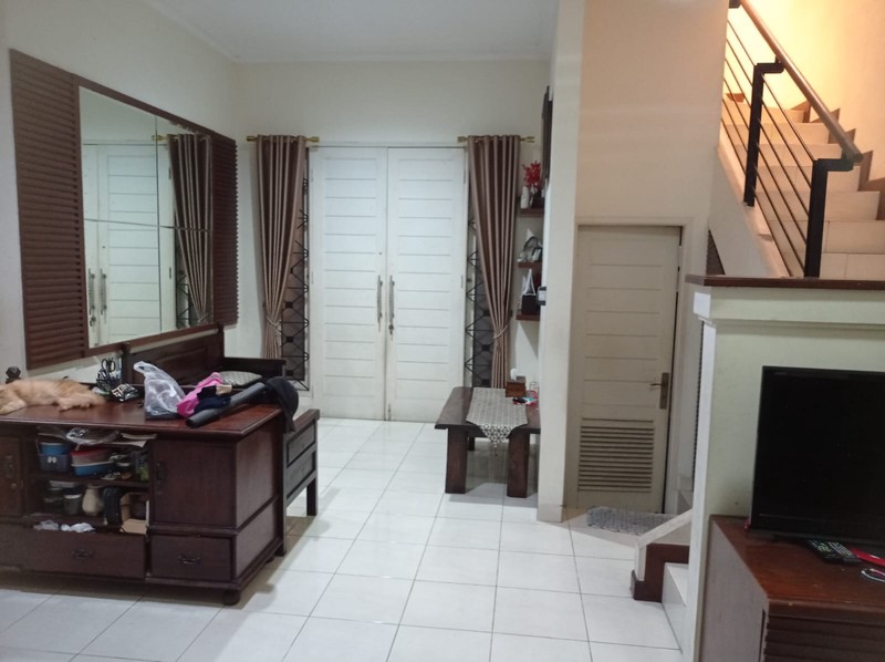 Rumah Cluster Cantik di Cirendeu Selatan Jakarta