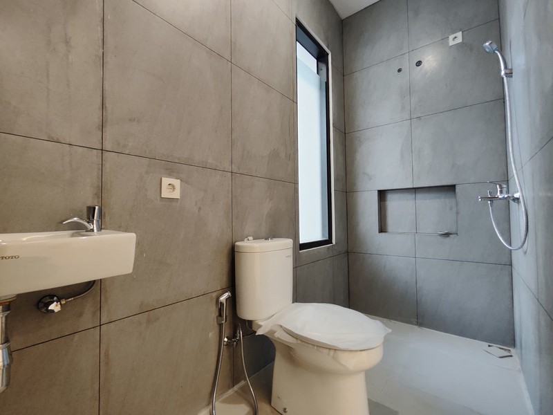 1 Milyar-an Dijual Rumah Baru Mulyosari Utara - Kalisari.- Mulyorejo Surabaya Timur Strqtegis Dekat Kampus Its, Raya Mulyosari, Pakuwon City Mall, Galaxy Mall