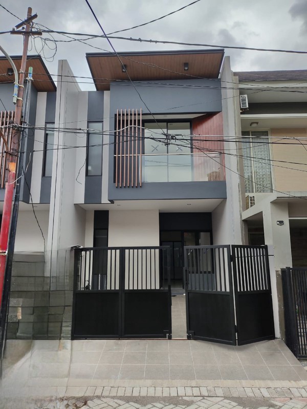 Dijual Rumah Baru Dua Lantai  Minimalis Mulyosari Utara Surabaya Timur