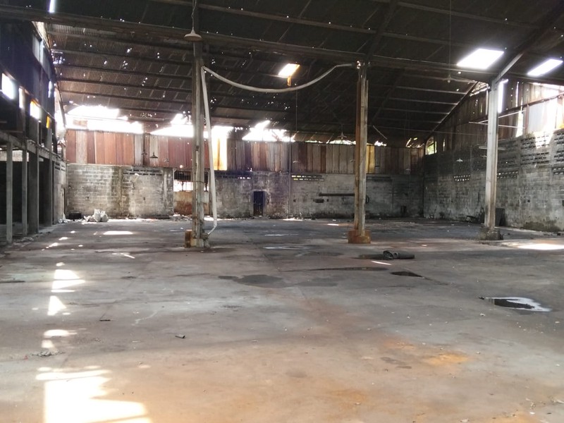 MURAH Dijual Gudang Luas 1800m Raya Mastrip Wiyung - Ada Bangunan Kantor 2 Lantai