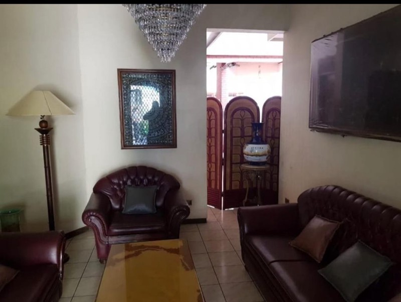 Dijual 300 M2 Rumah Raya Sukomanunggal Jaya - Hadap Nol Jalan Raya Komersial Area Cocok Buat Segala Usaha , Cafe, Resto, Showroom 