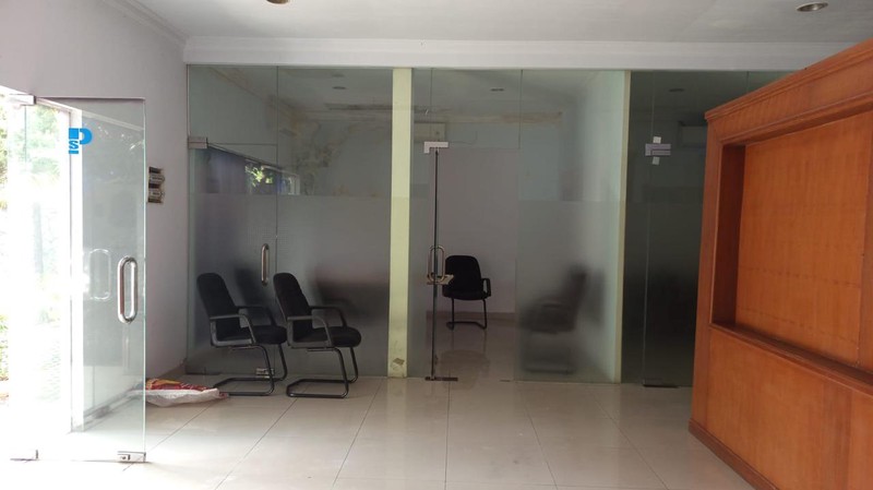 DI JUAL RUMAH EX KANTOR DI AREA MAMPANG PRAPATAN