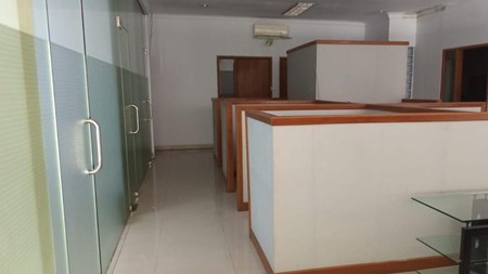 DI JUAL RUMAH EX KANTOR DI AREA MAMPANG PRAPATAN