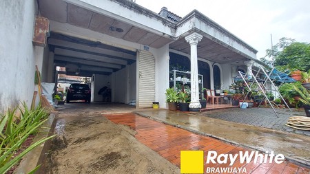 Rumah di jalan Nimun, Kebayoran Lama, Jakarta Selatan, 2 km ke Mal PIM