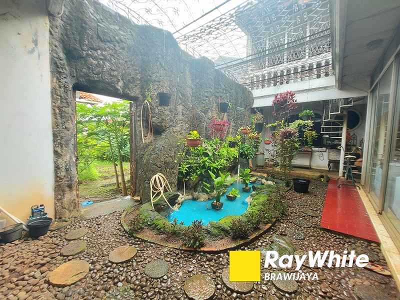 Rumah di jalan Nimun, Kebayoran Lama, Jakarta Selatan, 2 km ke Mal PIM
