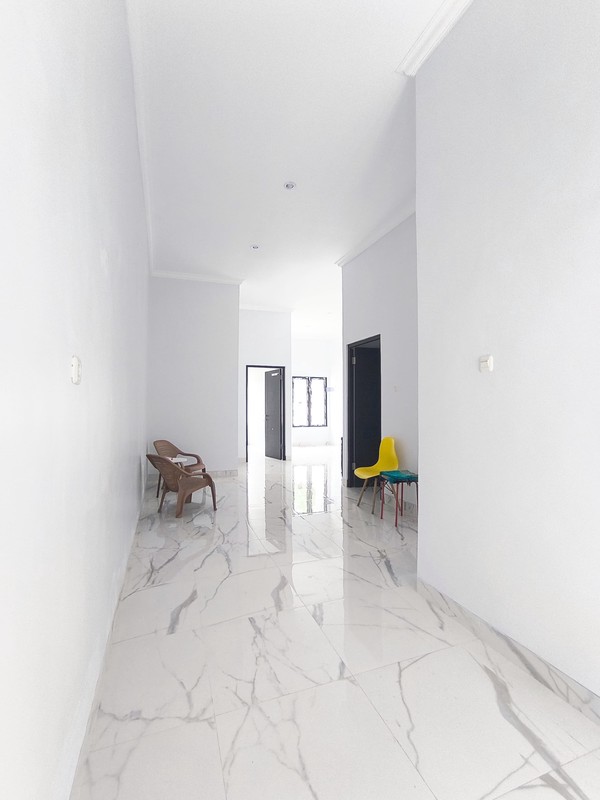 Rumah 2 Lantai Siap Huni dengan Hunian Nyaman dan Asri @Ciputat