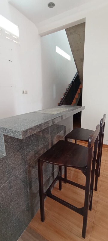 Dijual Rumah 2 Lantai dalam di Perum Bangunjiwo Sejahtera - Bantul 