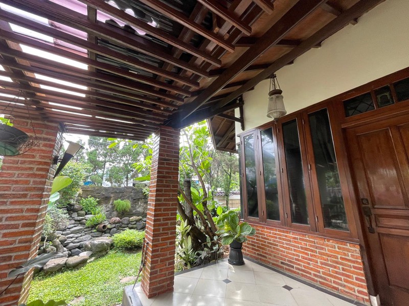 Dijual Rumah di lebak Bulus 