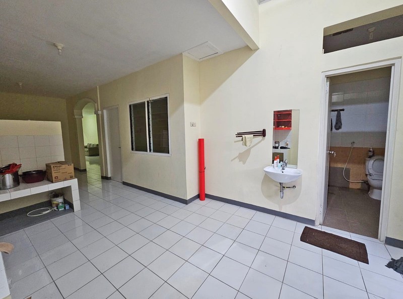 Rumah Nyaman & Terawat Tanah Luas di Metro Permata 1 Karang Mulya