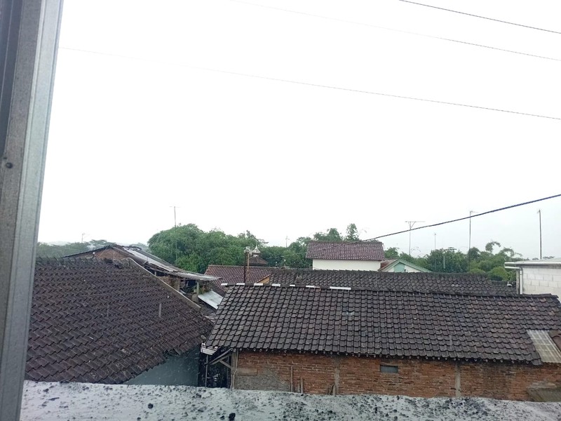 Rumah Strategis 1,3 M di Pinggir Jalan Raya Provinsi Magelang Cocok untuk Hunian & Usaha, MAgelang Utara, Magelang