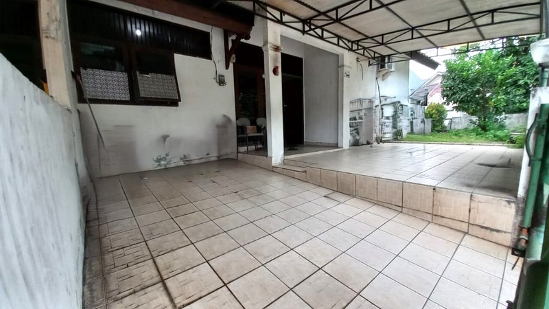 Rumah di Villa Melati Mas - Lokasi Strategis & Lingkungan Premium