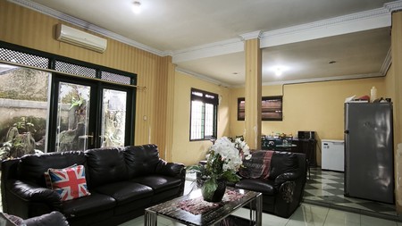 Rumah di Komplek MPR CIlandak Jakarta Selatan