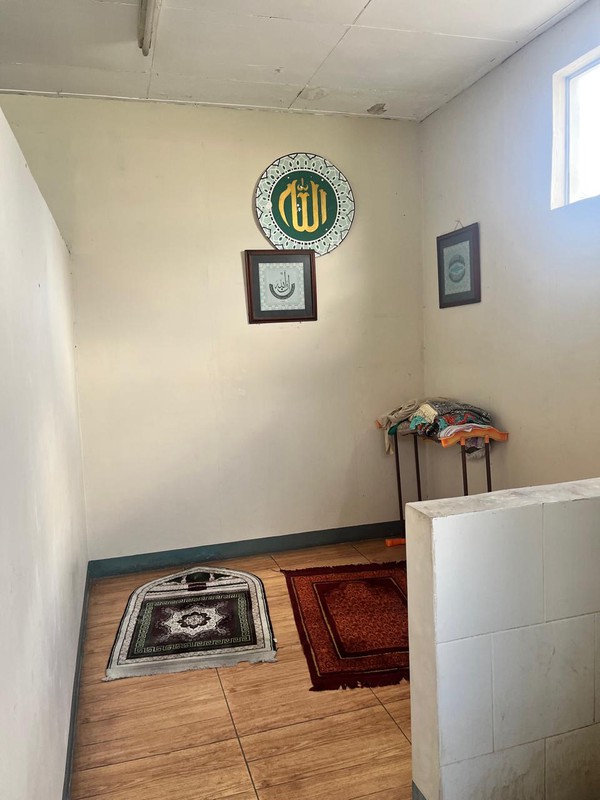 Dijual cepat Tanah dan Bangunan bekas Sekolah Dekat MRT Hj Nawi