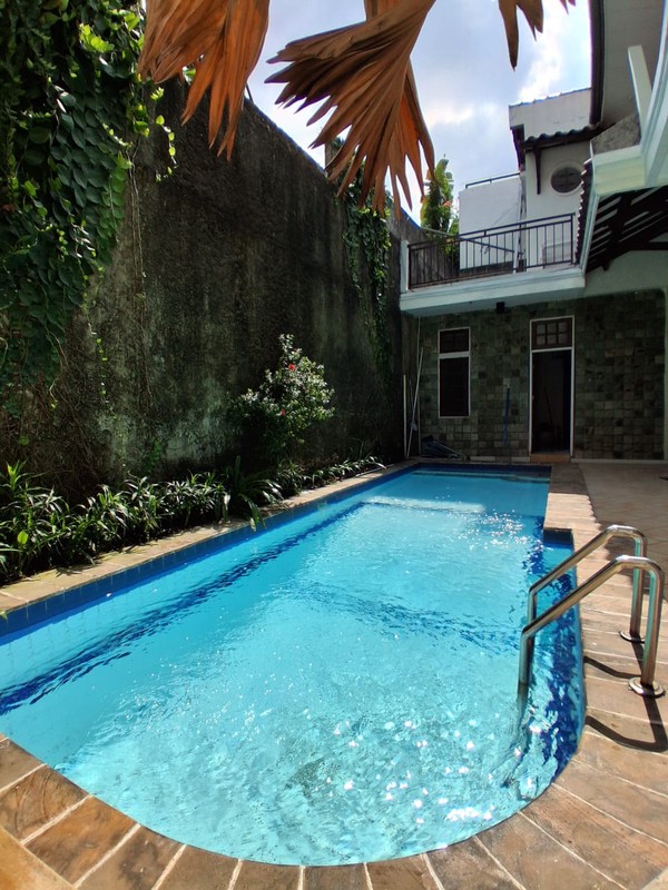 Rumah Mewah Terawat di Area Cilandak, Jakarta Selatan 