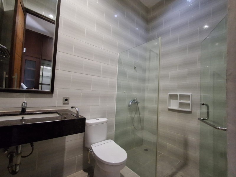 DISEWA RUMAH di PONDOK INDAH