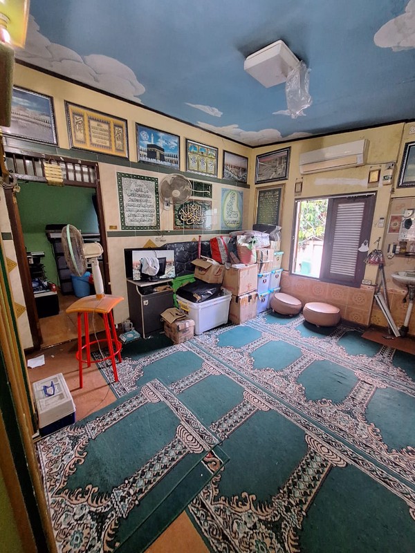 Rumah Hitung Tanah Cocok Buat Kost di Tomang Dekat RS Harapan Kita