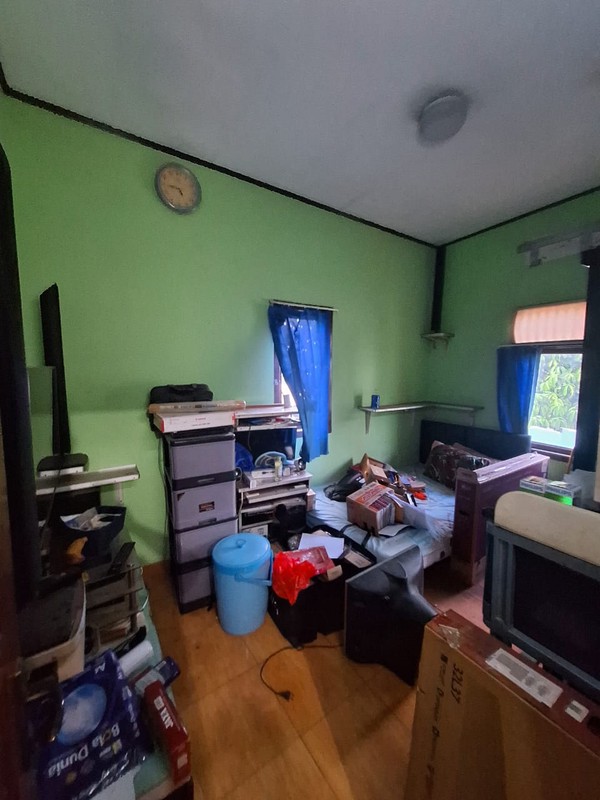Rumah Hitung Tanah Cocok Buat Kost di Tomang Dekat RS Harapan Kita