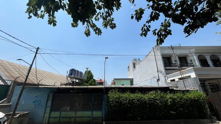 Rumah Hitung Tanah Cocok Buat Kost di Tomang Dekat RS Harapan Kita