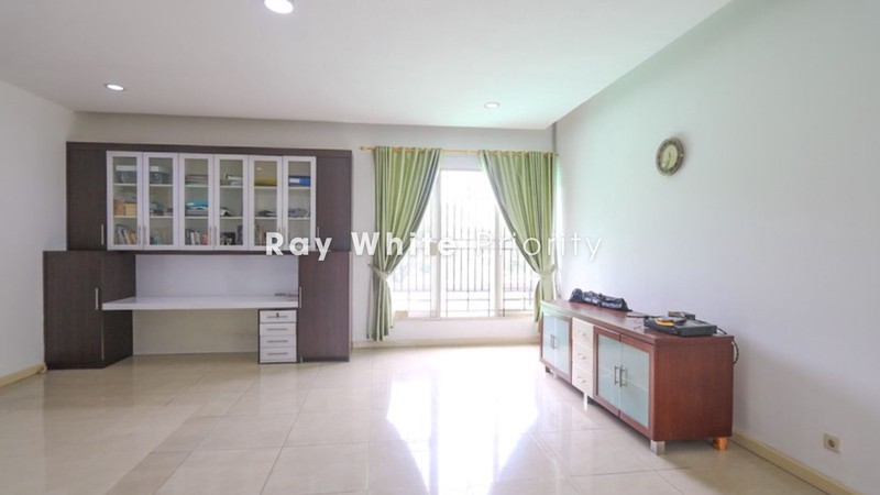 Rumah Mewah di Alam Sutera Dekat Pasar8 & Akses ke Gading Serpong