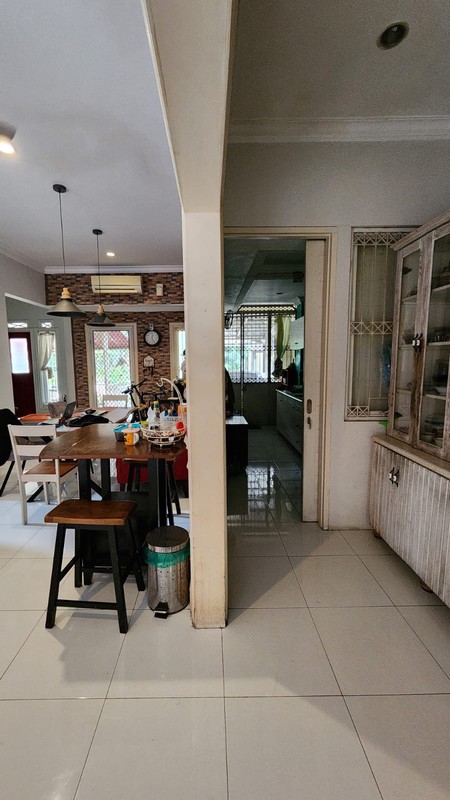 Rumah Bagus Siap Huni dan Asri di Emerald View, Bintaro Jaya Sektor 9