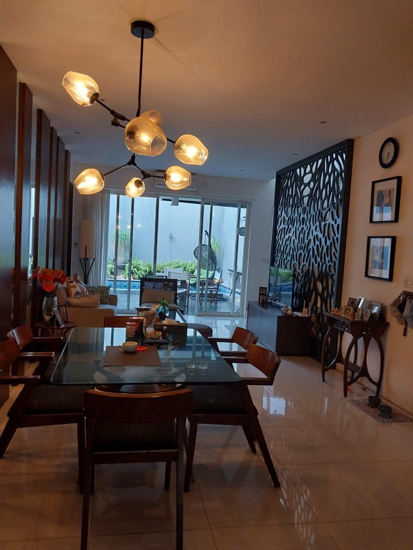 Dijual Rumah Mewah Private Swimming Pool - Graha Natura 