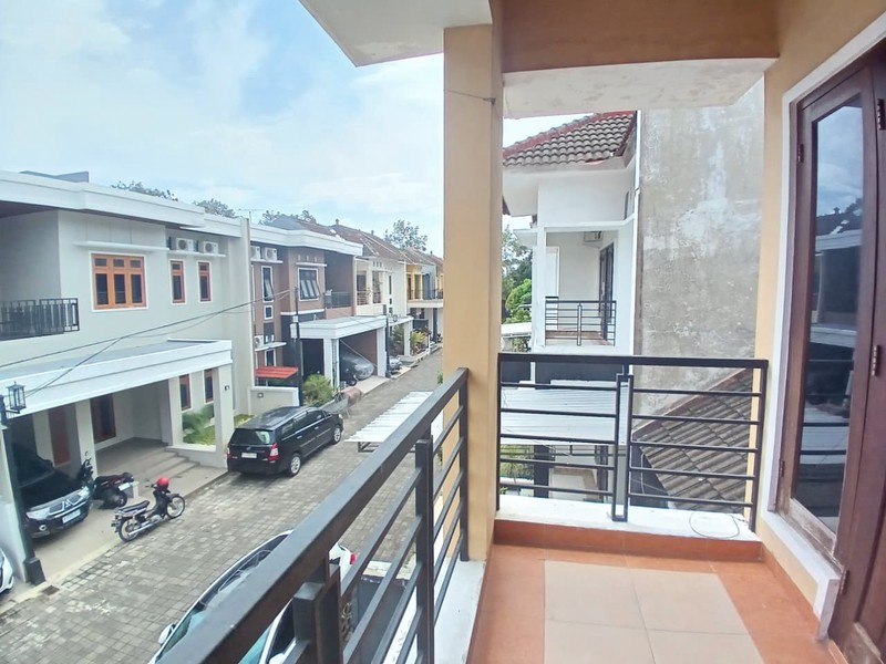 Rumah 2 Lantai Dalam Perum Pondok Permai Hunian Eksklusif & Strategis di Sendangadi, Mlati, Sleman