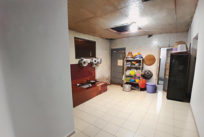 DIJUAL RUMAH HITUNG TANAH di PONDOK LABU -  JAKARTA SELATAN