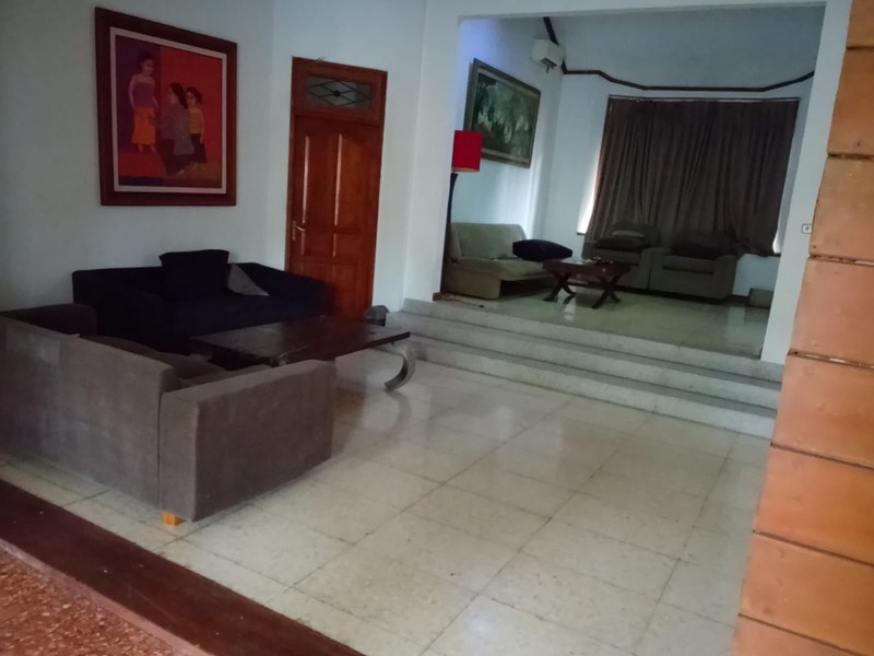 Dijual rumah Jln H Bona, Depok