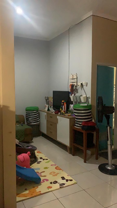 Rumah 2 Lantai Siap Huni dengan Hunian Nyaman dan Asri @Ciputat