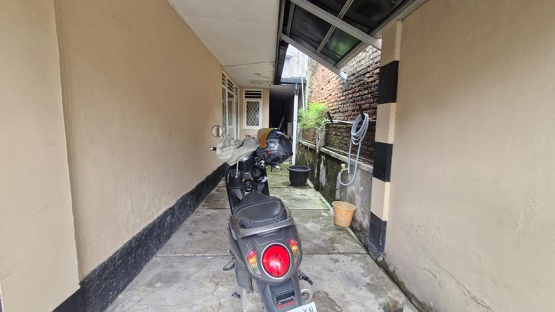 Dijual Rumah Lama Terawat Lokasi Strategis Cocok Usaha Di Jl. Bungur, Kebayoran Lama, Jakarta Selatan