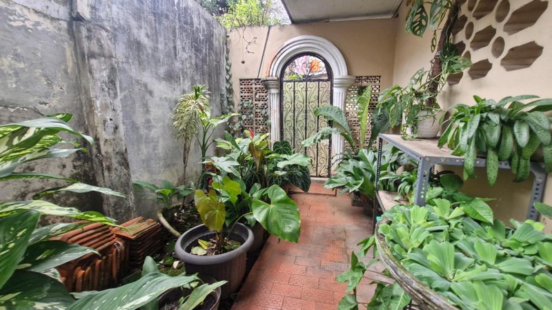 Dijual Rumah Lama Terawat Lokasi Strategis Cocok Usaha Di Jl. Bungur, Kebayoran Lama, Jakarta Selatan