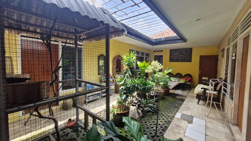 Dijual Rumah Lama Terawat Lokasi Strategis Cocok Usaha Di Jl. Bungur, Kebayoran Lama, Jakarta Selatan