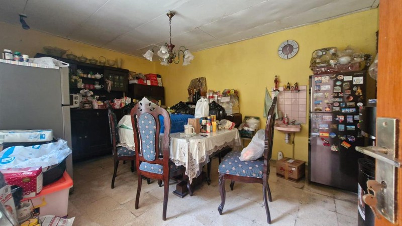 Dijual Rumah Lama Terawat Lokasi Strategis Cocok Usaha Di Jl. Bungur, Kebayoran Lama, Jakarta Selatan