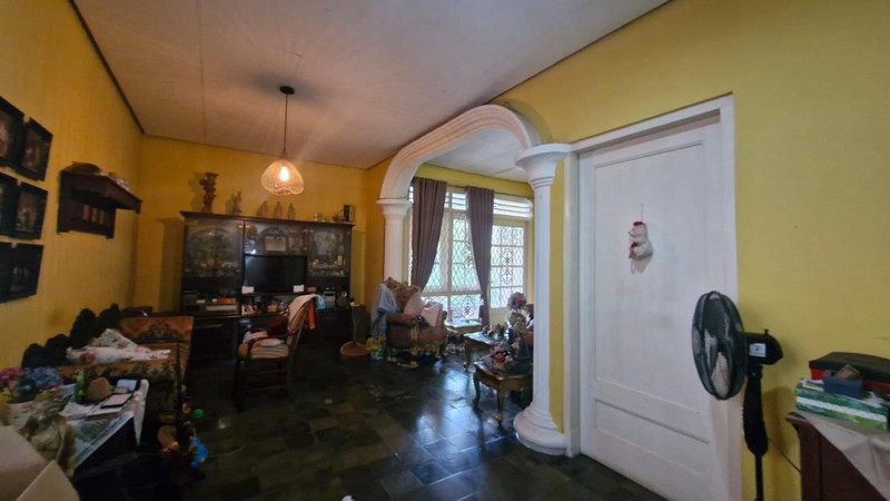 Dijual Rumah Lama Terawat Lokasi Strategis Cocok Usaha Di Jl. Bungur, Kebayoran Lama, Jakarta Selatan