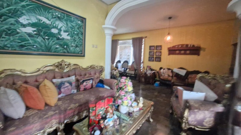 Dijual Rumah Lama Terawat Lokasi Strategis Cocok Usaha Di Jl. Bungur, Kebayoran Lama, Jakarta Selatan