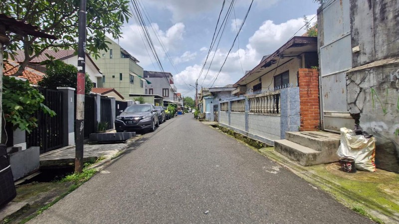 Dijual Rumah Lama Terawat Lokasi Strategis Cocok Usaha Di Jl. Bungur, Kebayoran Lama, Jakarta Selatan
